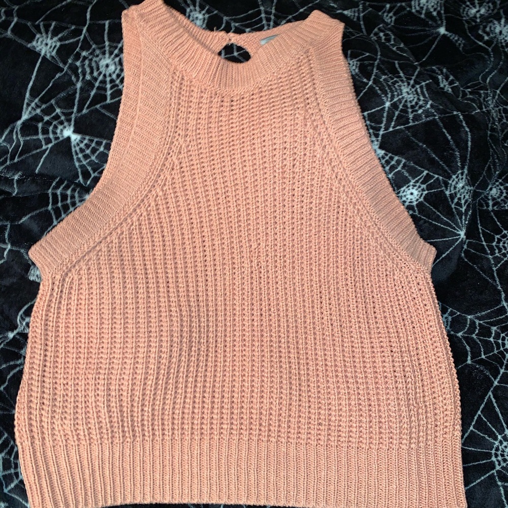 Knitted pink top